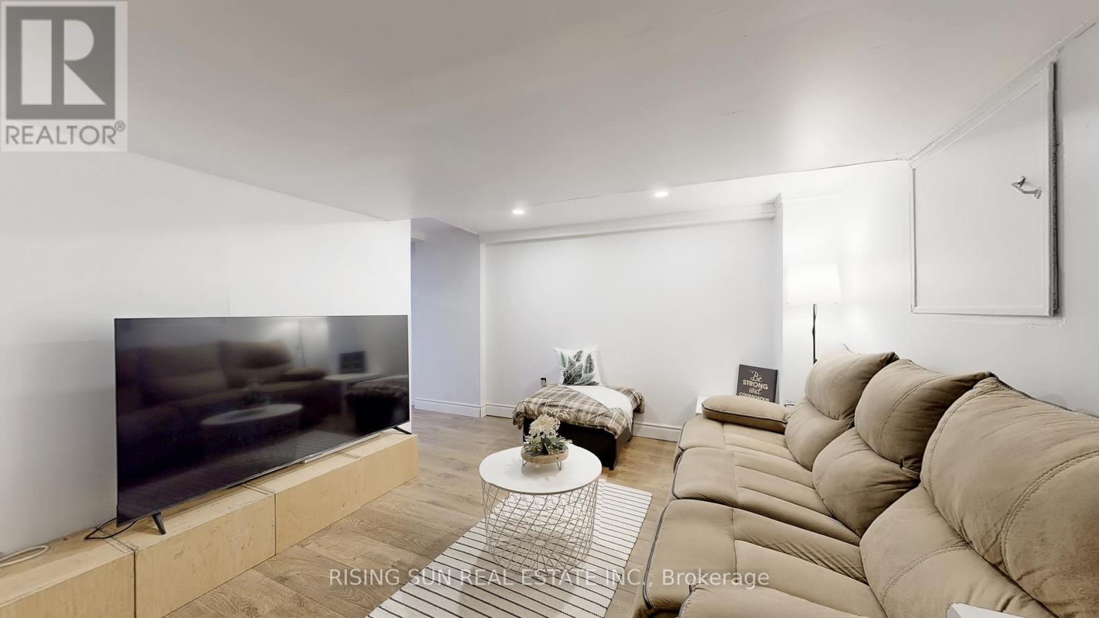 44 Whitehaven Drive, Brampton, Ontario  L6Z 2R5 - Photo 25 - W12831024