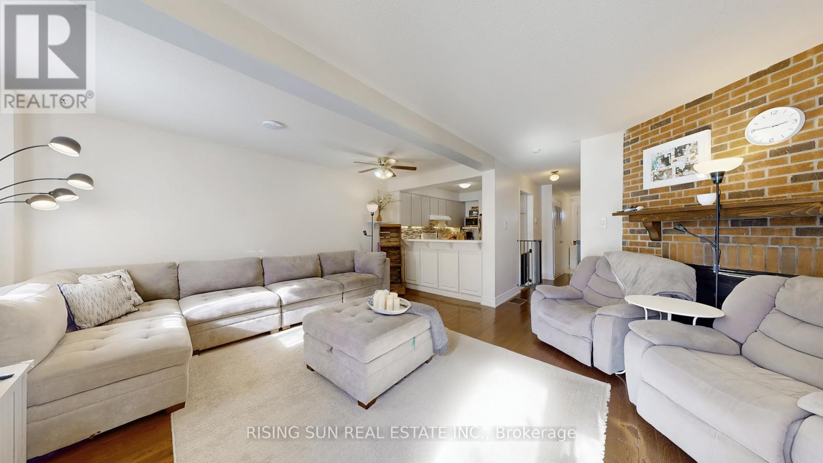 44 Whitehaven Drive, Brampton, Ontario  L6Z 2R5 - Photo 7 - W12831024