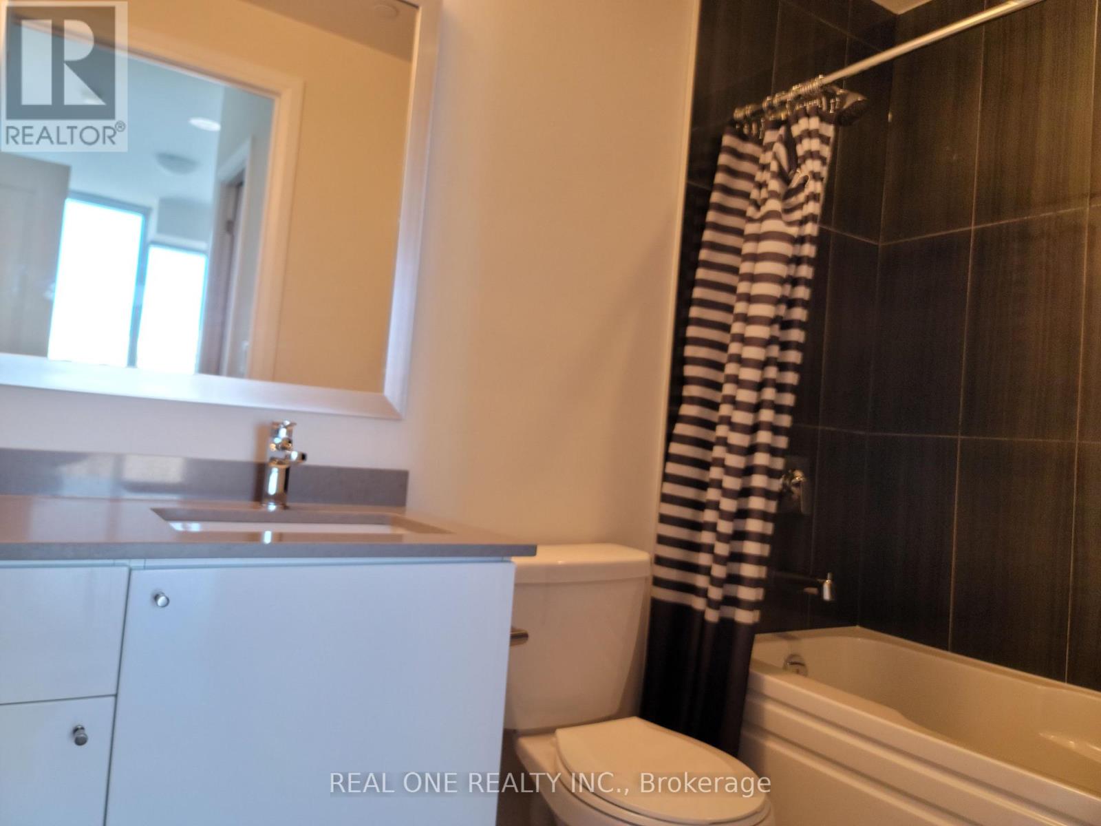 2406 - 5025 Four Springs Avenue, Mississauga, Ontario  L5R 0E4 - Photo 4 - W12831050