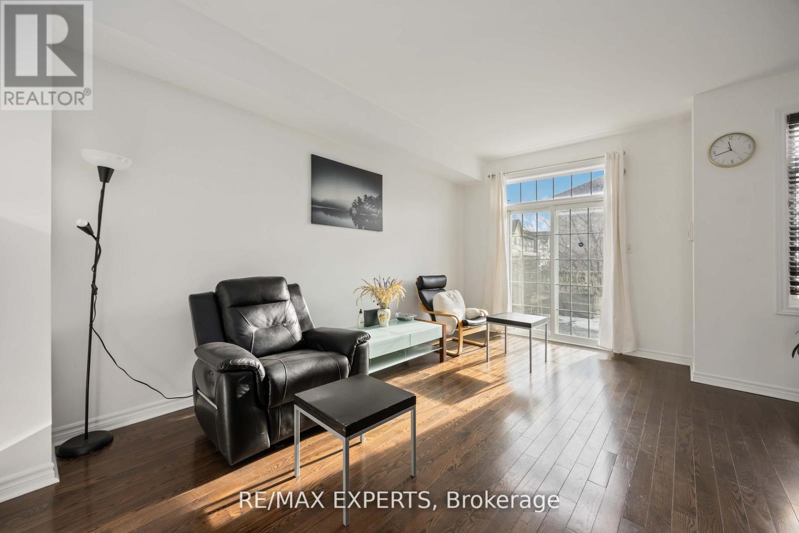 19b Oak Street, Toronto, Ontario  M9N 0A4 - Photo 13 - W12831074