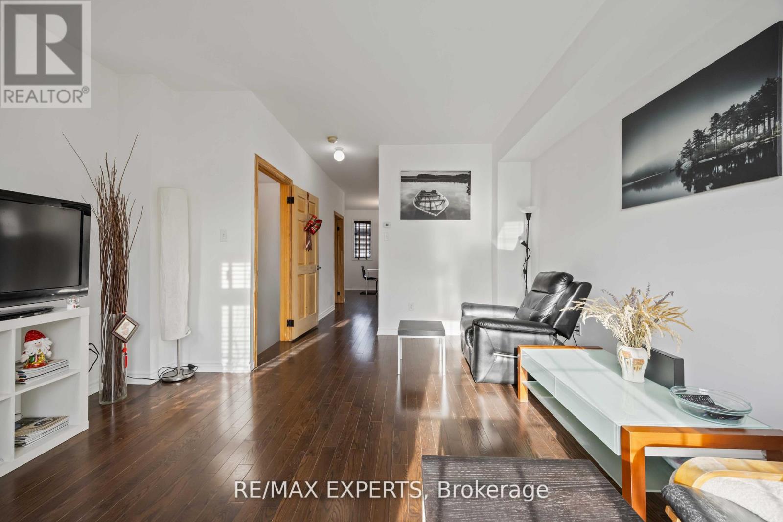 19b Oak Street, Toronto, Ontario  M9N 0A4 - Photo 16 - W12831074