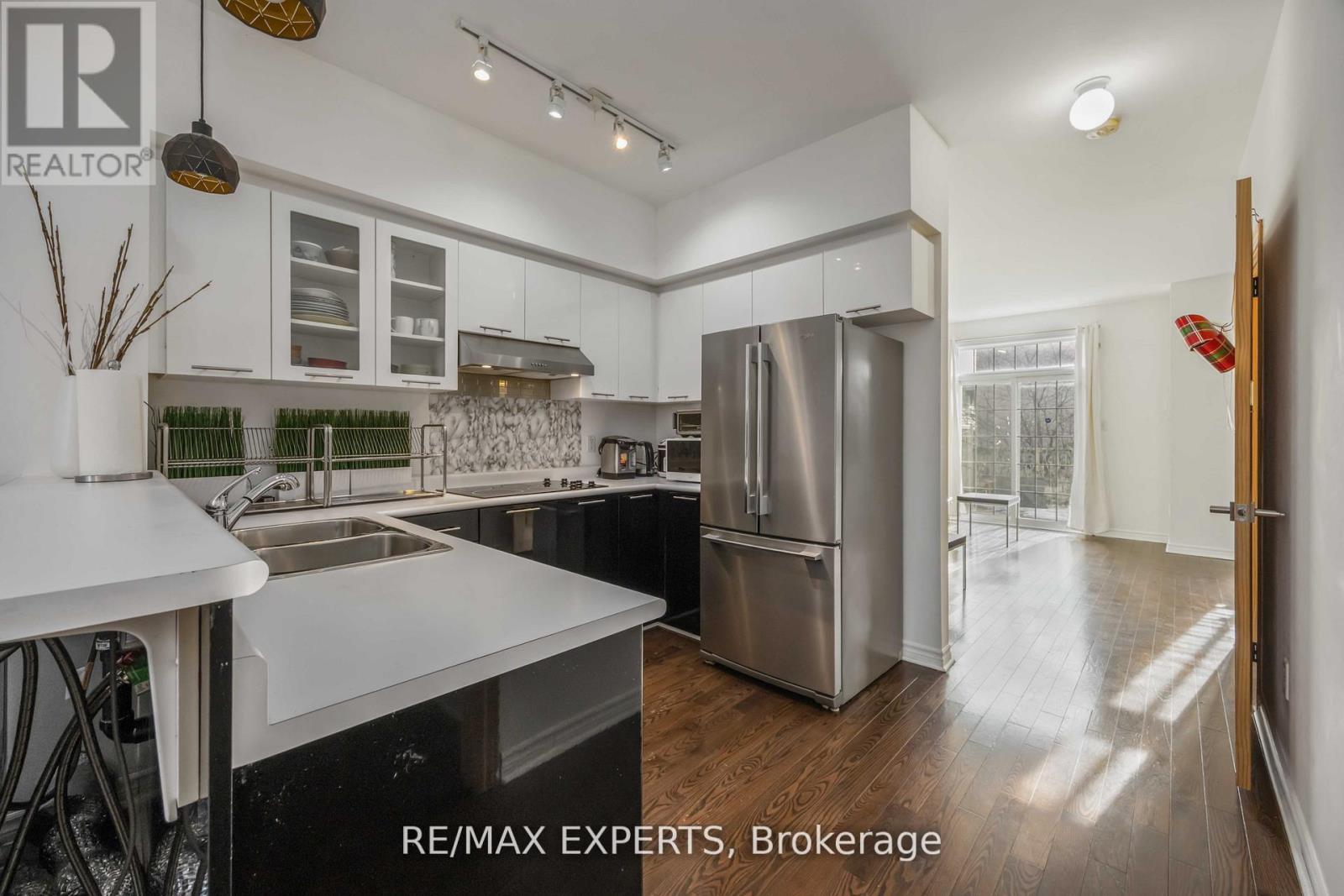 19b Oak Street, Toronto, Ontario  M9N 0A4 - Photo 21 - W12831074