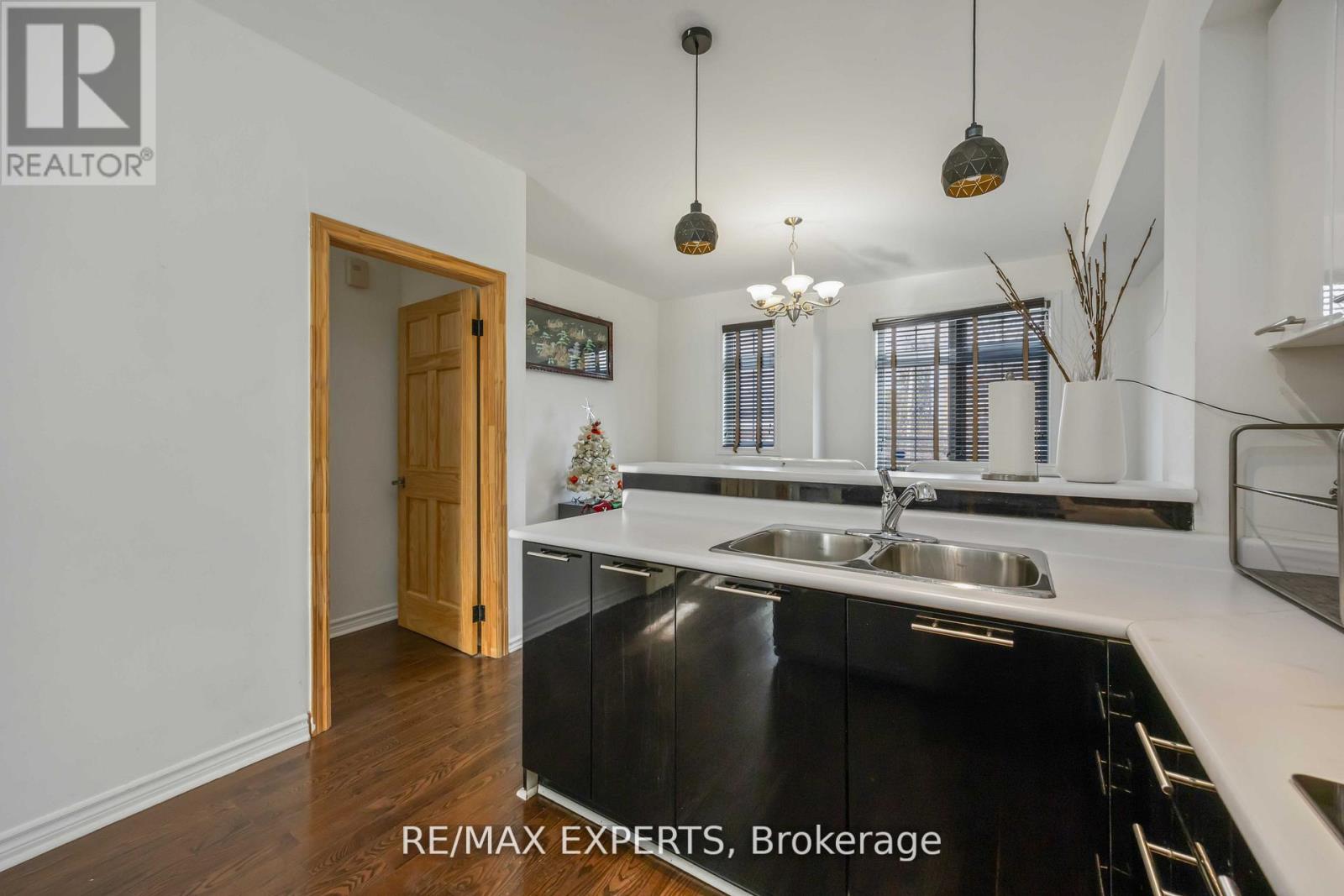 19b Oak Street, Toronto, Ontario  M9N 0A4 - Photo 22 - W12831074