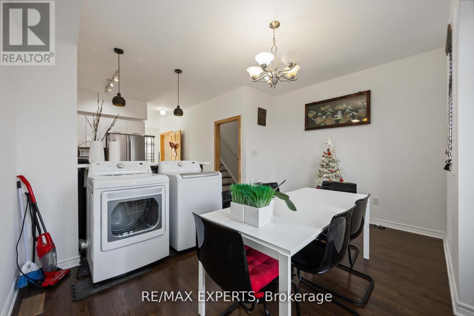 19b Oak Street, Toronto, Ontario  M9N 0A4 - Photo 27 - W12831074