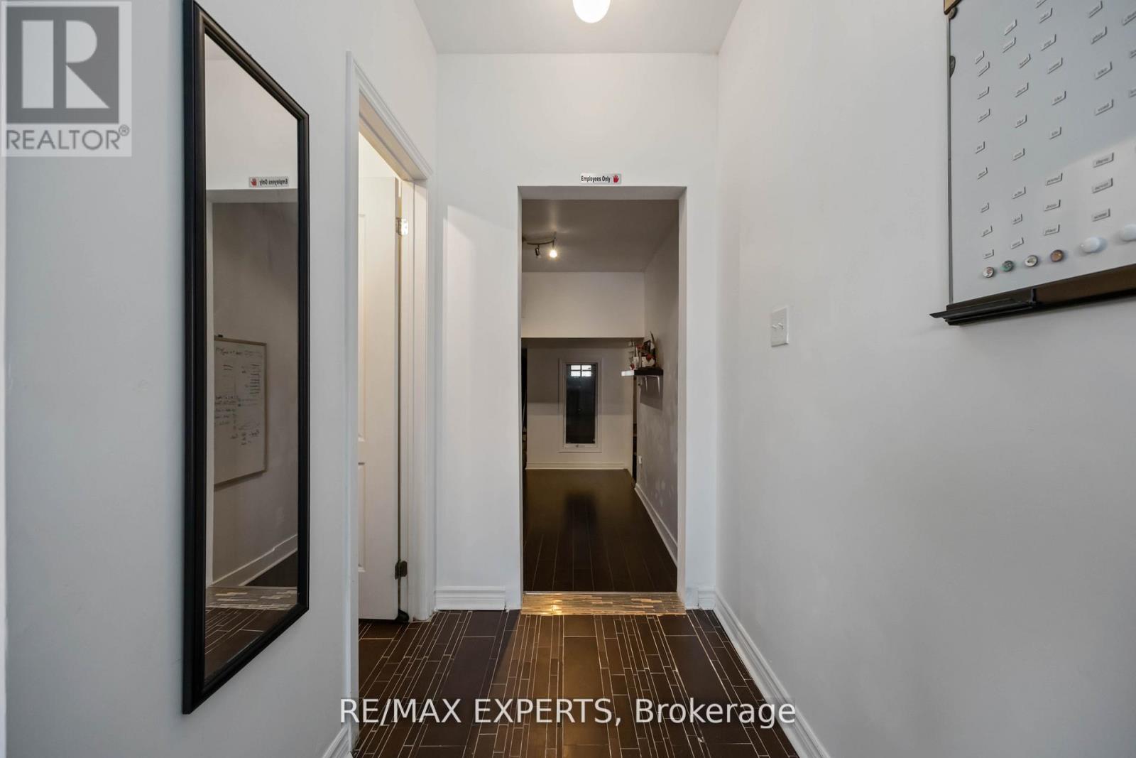 19b Oak Street, Toronto, Ontario  M9N 0A4 - Photo 40 - W12831074