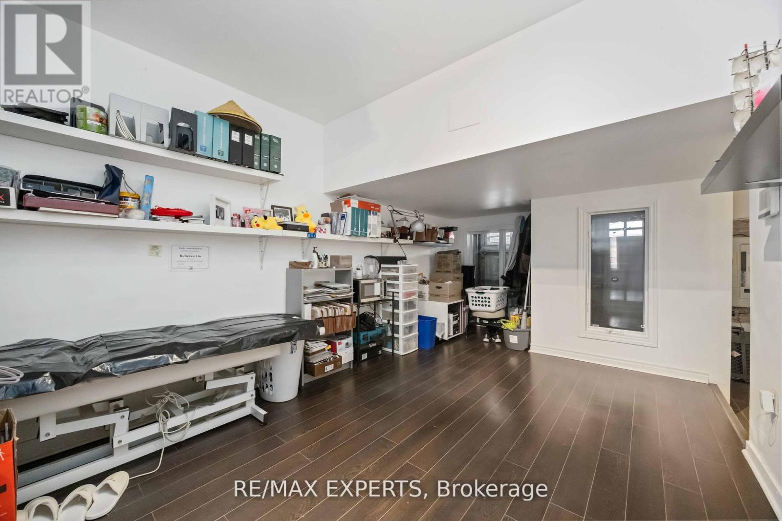 19b Oak Street, Toronto, Ontario  M9N 0A4 - Photo 42 - W12831074