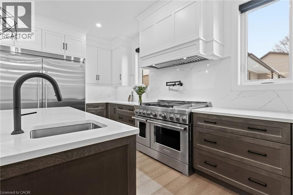 817 King Road, Burlington, Ontario  L7T 3K8 - Photo 11 - 40806493