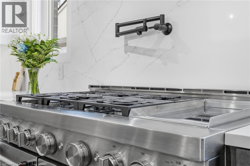 817 King Road, Burlington, Ontario  L7T 3K8 - Photo 12 - 40806493