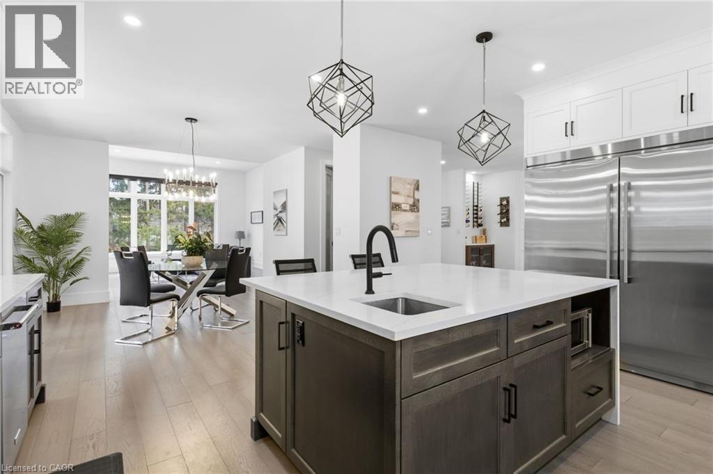 817 King Road, Burlington, Ontario  L7T 3K8 - Photo 13 - 40806493