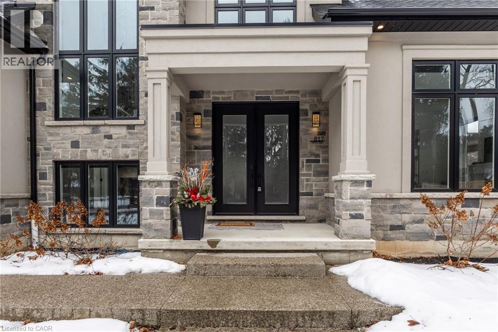 817 King Road, Burlington, Ontario  L7T 3K8 - Photo 4 - 40806493