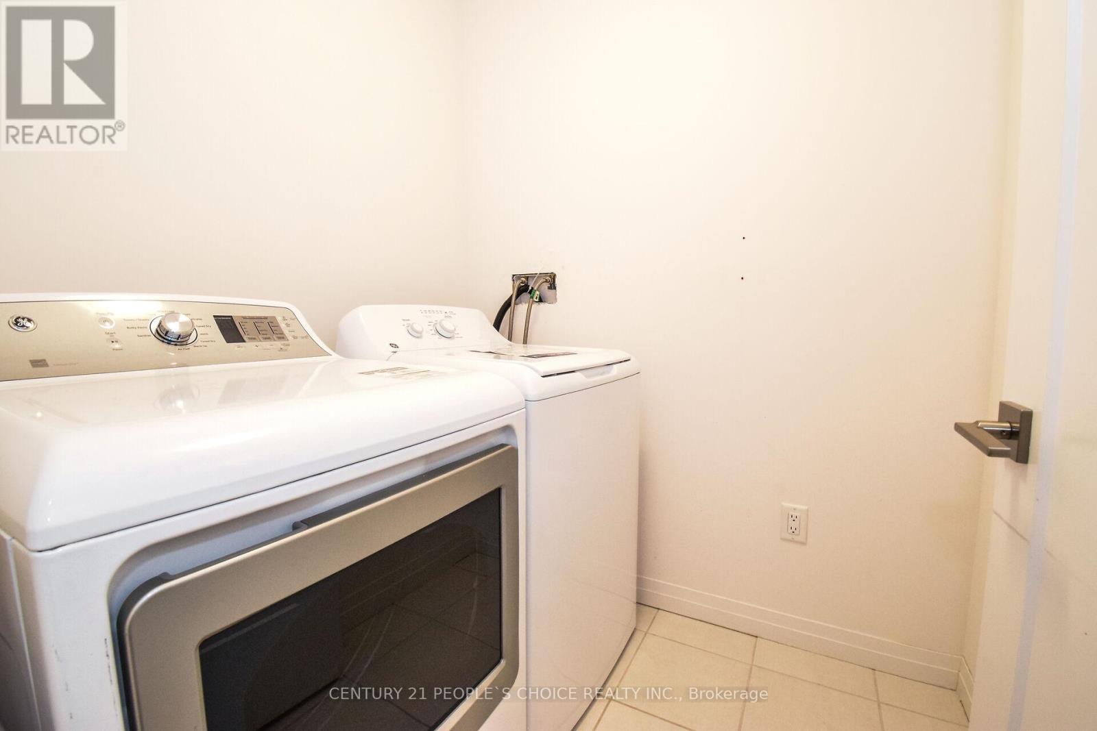 15 Hoffman Lane, Hamilton, Ontario  L9G 0H2 - Photo 25 - X12831118