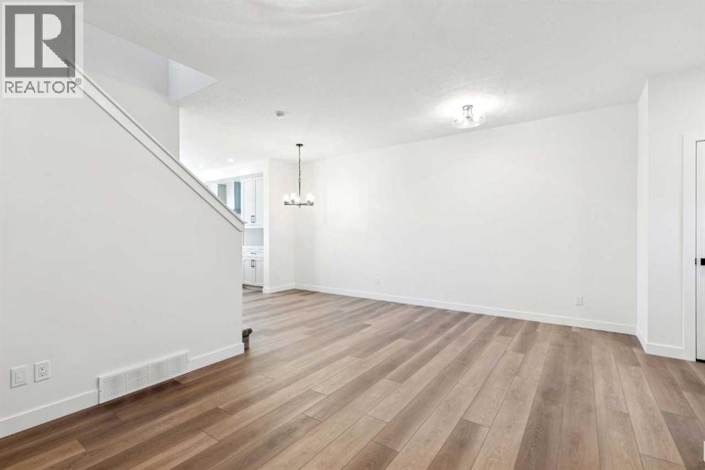 463 Chelsea Port Crossing, Chestermere, Alberta  T1X 3H4 - Photo 7 - A2281209