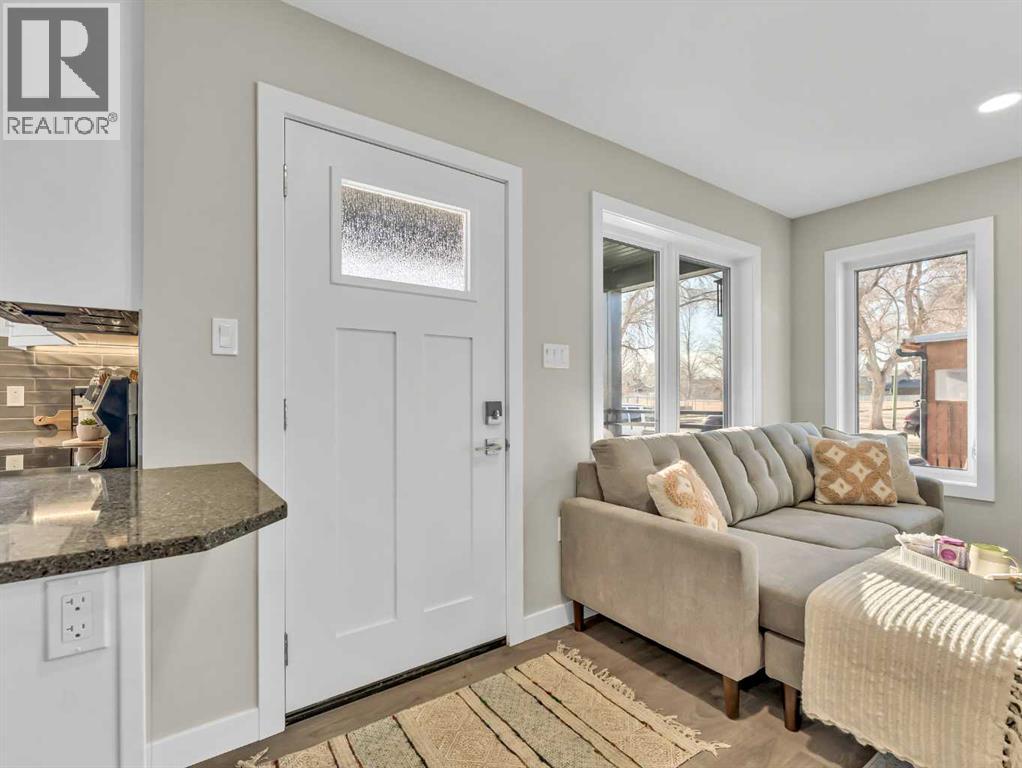 216 2 Street Nw, Medicine Hat, Alberta  T1A 6J5 - Photo 6 - A2283269