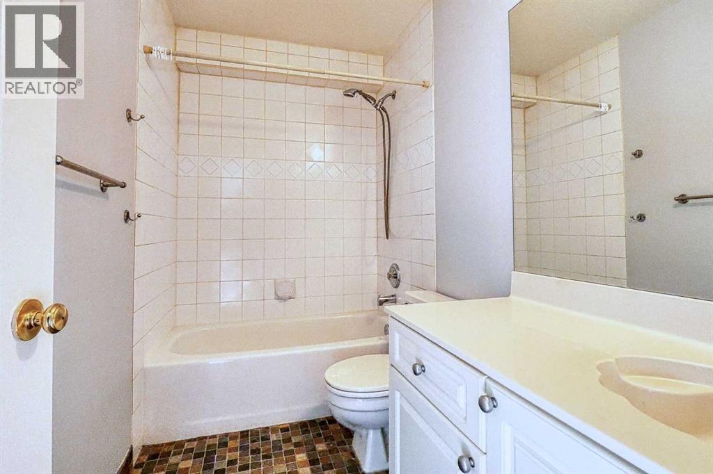 136 Chaparral Ridge Circle Se, Calgary, Alberta  T2X 3X3 - Photo 23 - A2287593