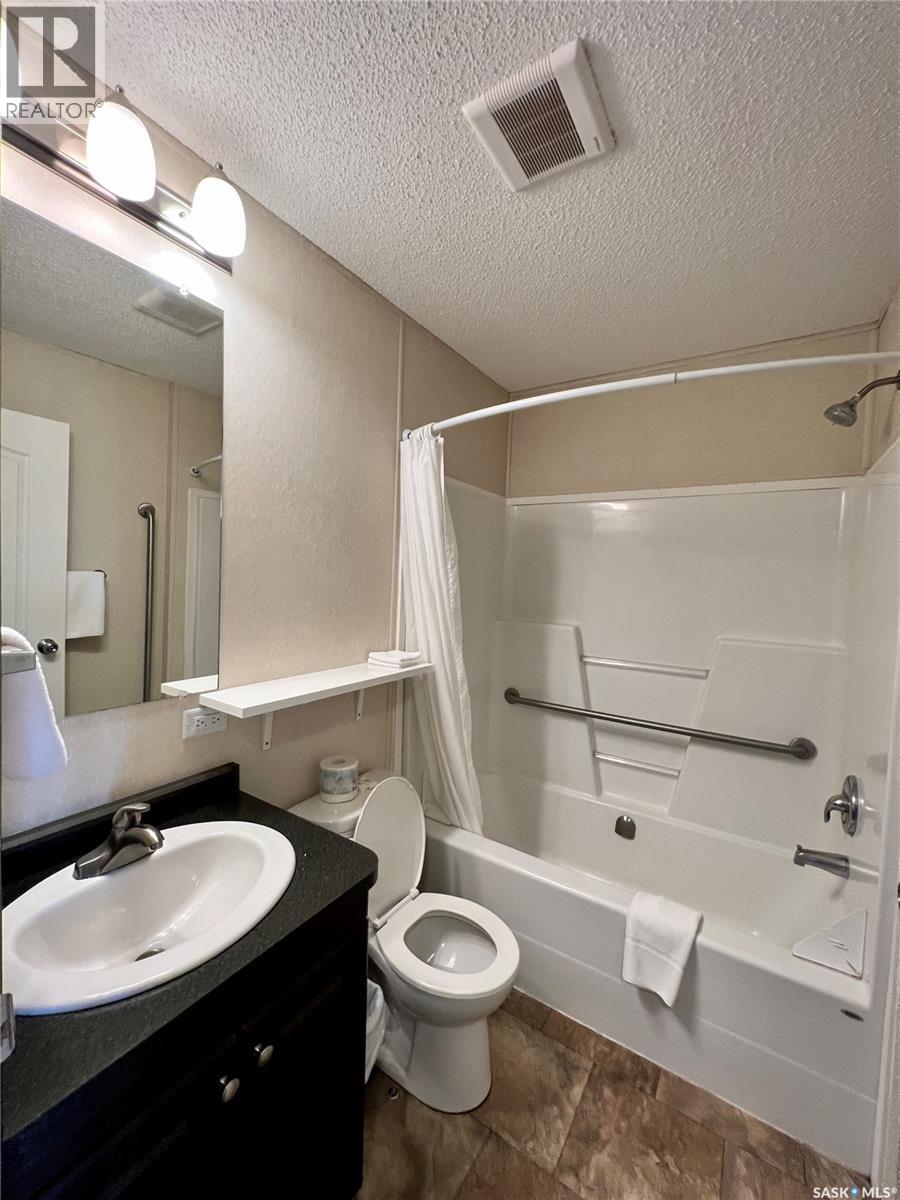 554 5th Avenue W, Shaunavon, Saskatchewan  S0N 2M0 - Photo 10 - SK029396