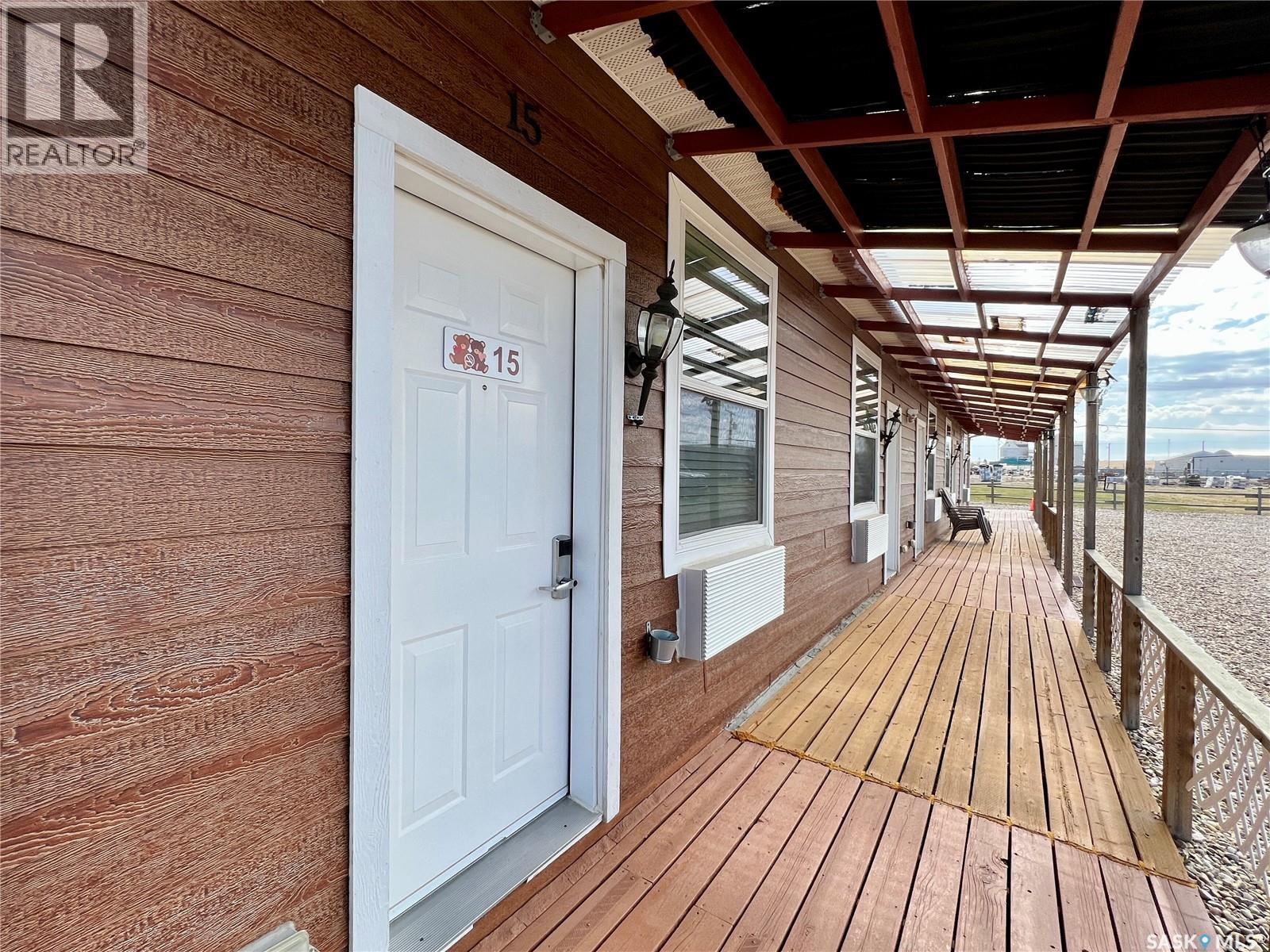 554 5th Avenue W, Shaunavon, Saskatchewan  S0N 2M0 - Photo 4 - SK029396