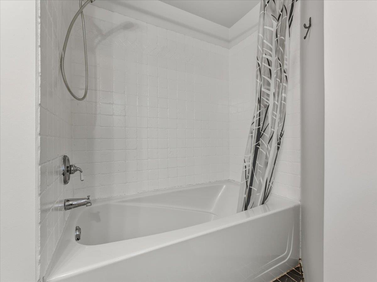 3976 205b Street, Langley, British Columbia  V3A 2B3 - Photo 14 - R3078321