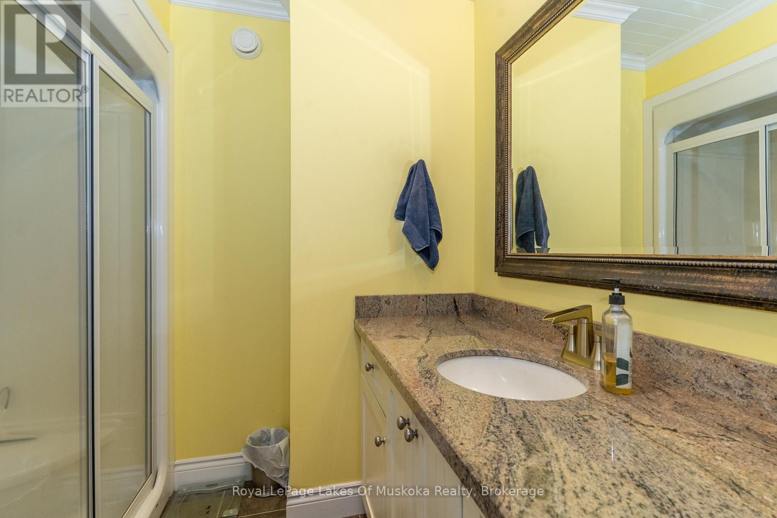 1039 Falkenburg Road, Bracebridge, Ontario  P1L 1X4 - Photo 32 - X12826080