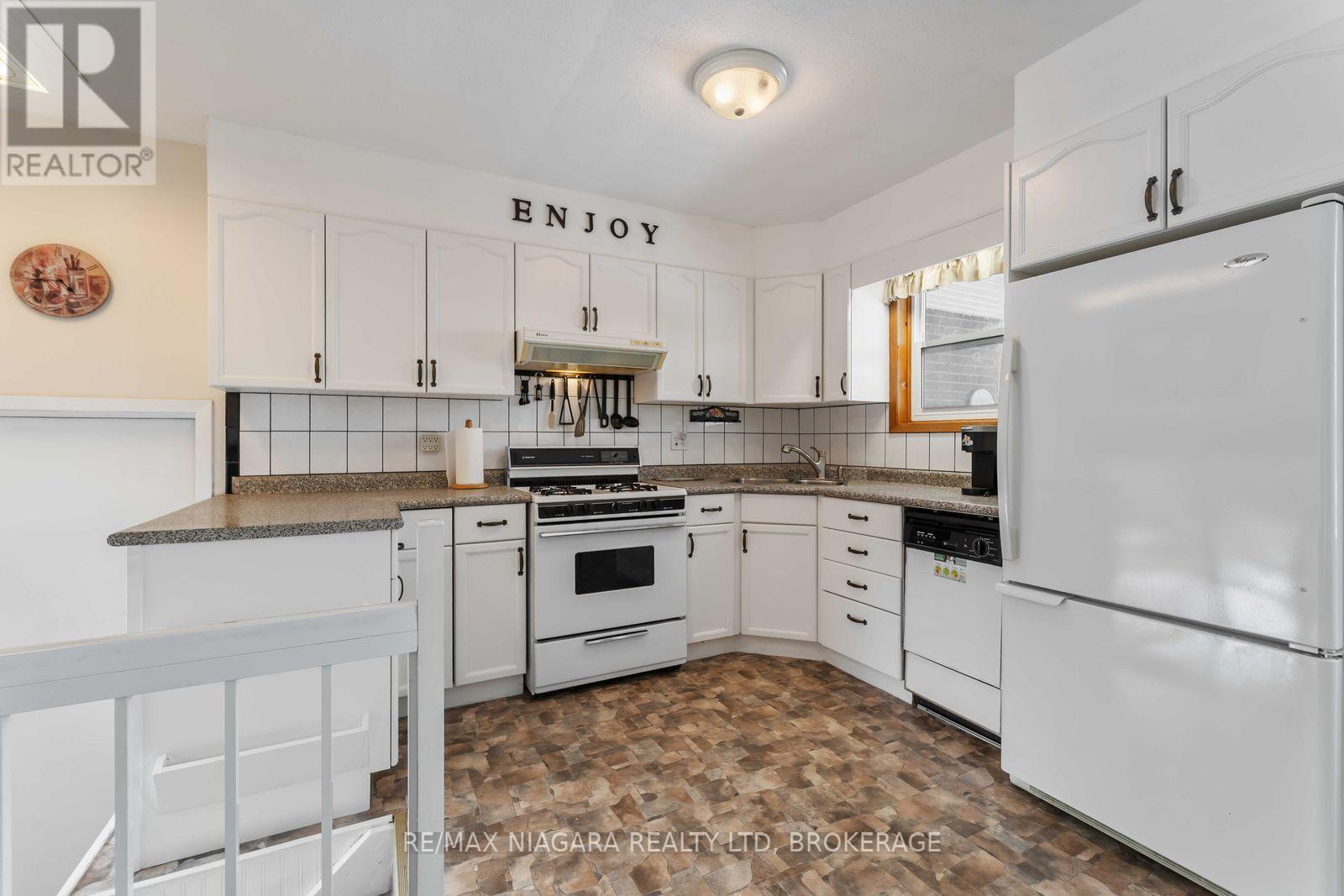 80 Michael Drive N, Port Colborne, Ontario  L3K 3C5 - Photo 14 - X12831182