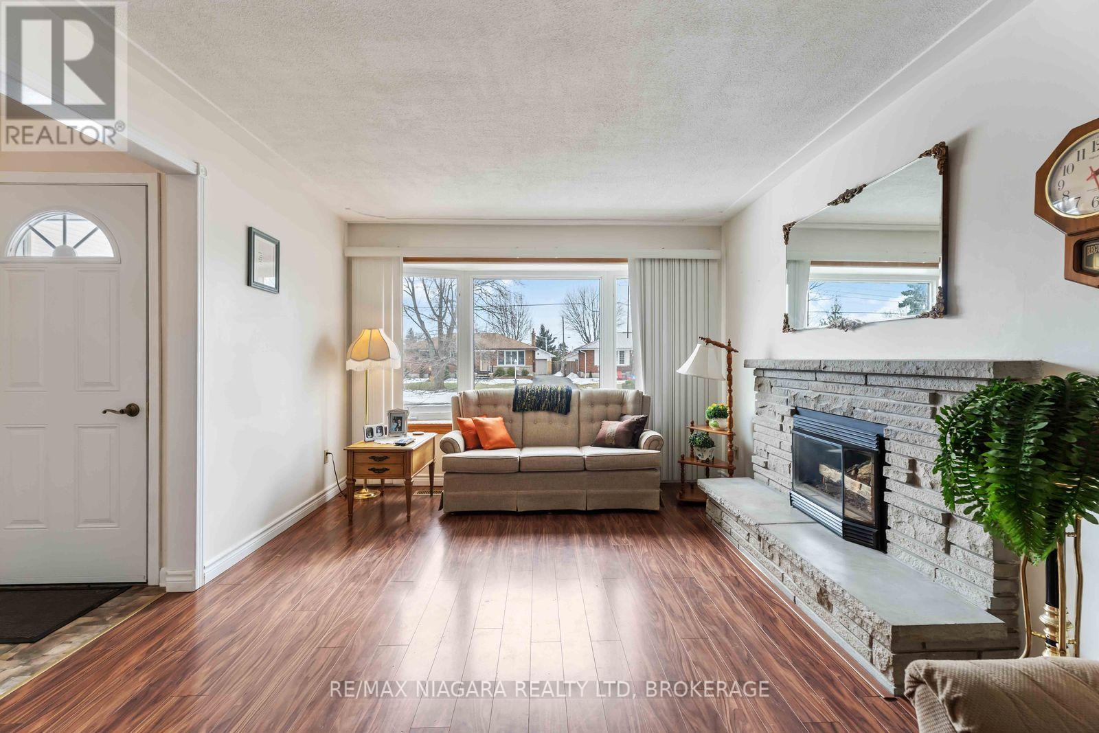 80 Michael Drive N, Port Colborne, Ontario  L3K 3C5 - Photo 7 - X12831182