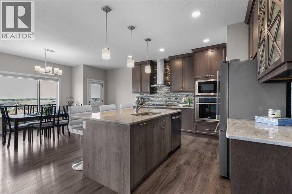 247 Hillcrest Heights Sw, Airdrie, Alberta  T4B 3Z2 - Photo 9 - A2275482