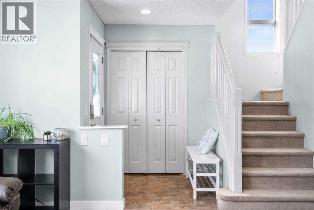 327 Copperstone Grove Se, Calgary, Alberta  T2Z 4X9 - Photo 4 - A2287520