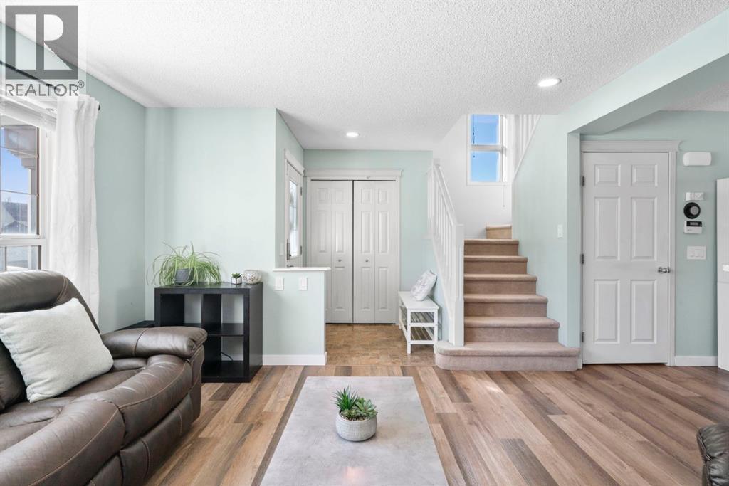 327 Copperstone Grove Se, Calgary, Alberta  T2Z 4X9 - Photo 5 - A2287520