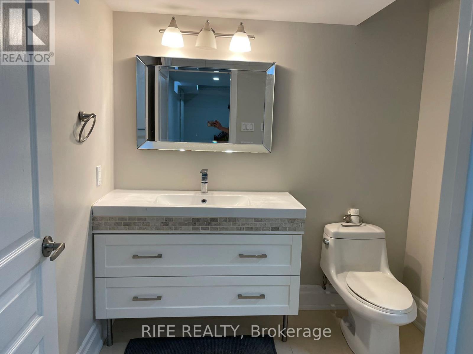 48 Transwell Avenue, Toronto, Ontario  M2R 2J4 - Photo 7 - C12831186