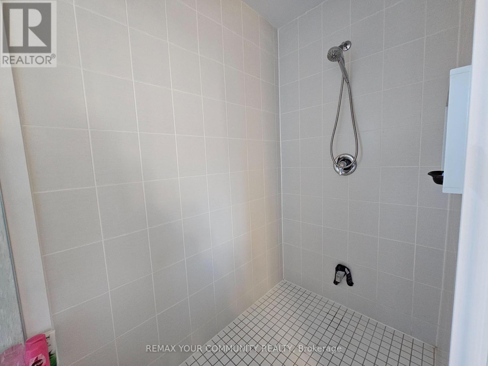 Main - 226 Miyako Court, Oshawa (Windfields), Ontario  L1L 0R7 - Photo 7 - E12831178