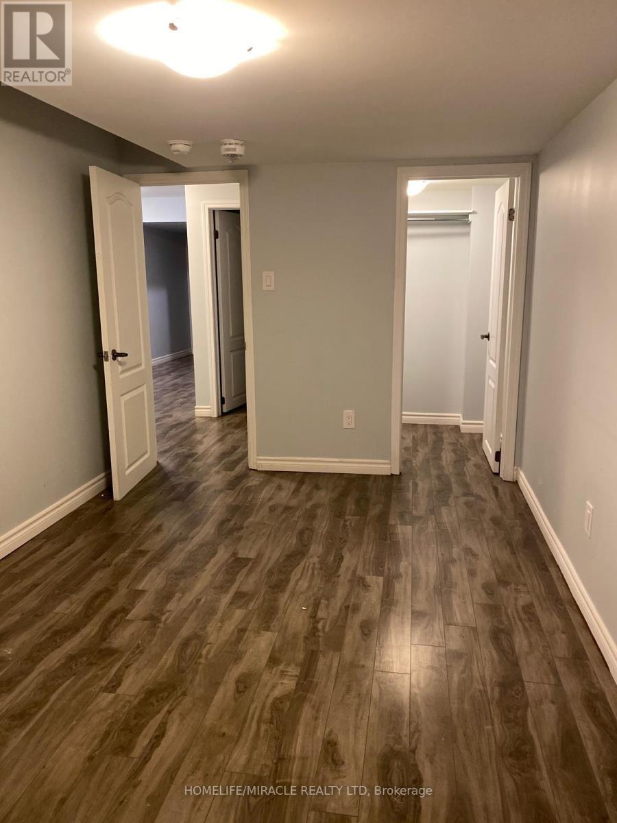 Bsmt - 16 Golden Springs Drive, Brampton (Northwest Brampton), Ontario  L7A 4N4 - Photo 7 - W12831140