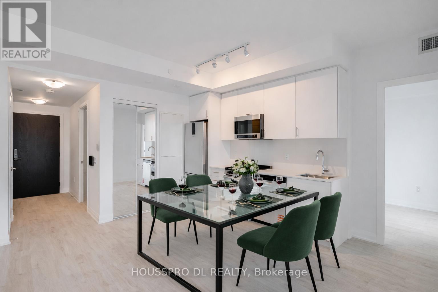 623 - 412 Silver Maple Rd Road, Oakville, Ontario  L6H 7X8 - Photo 13 - W12831168