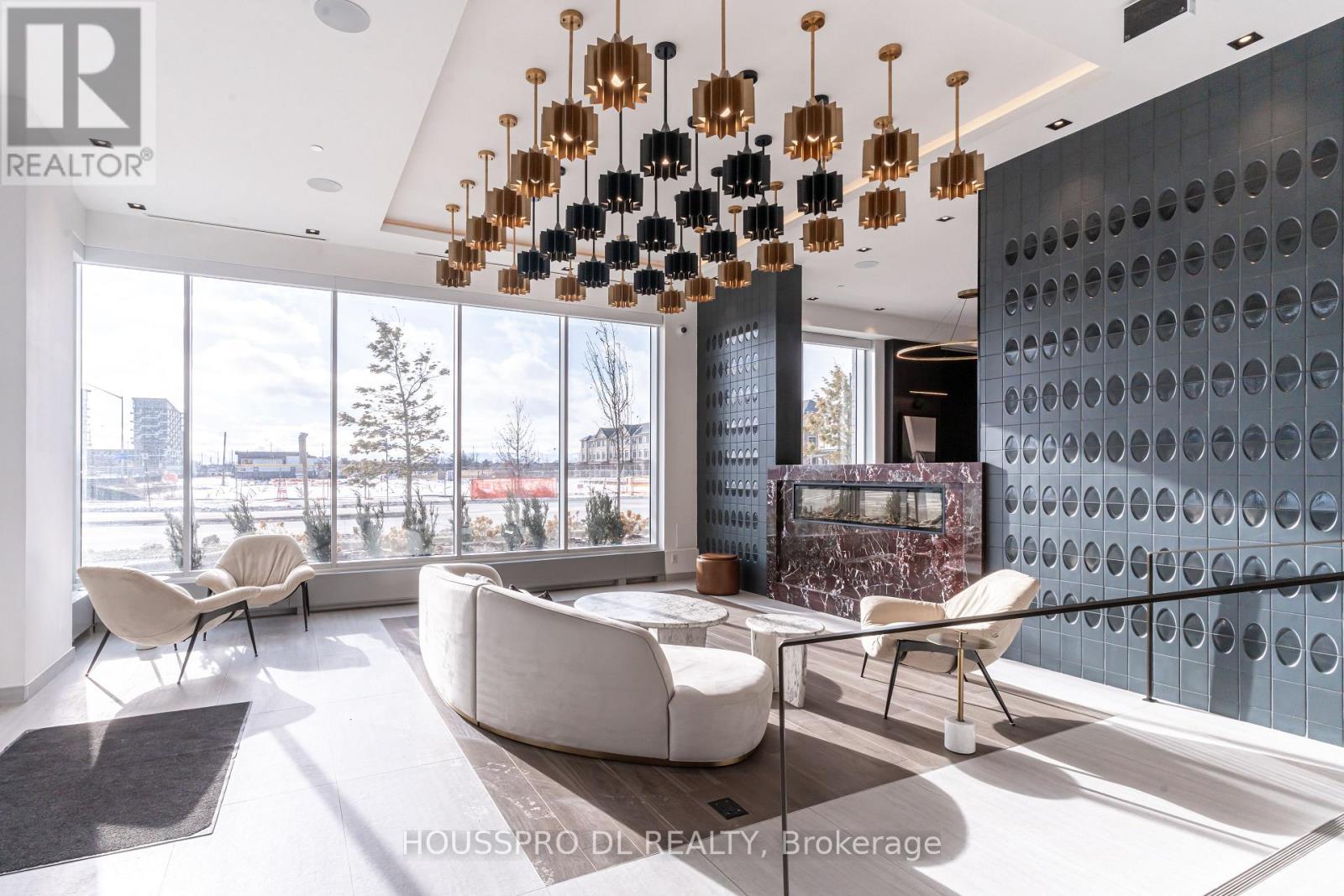 623 - 412 Silver Maple Rd Road, Oakville, Ontario  L6H 7X8 - Photo 5 - W12831168