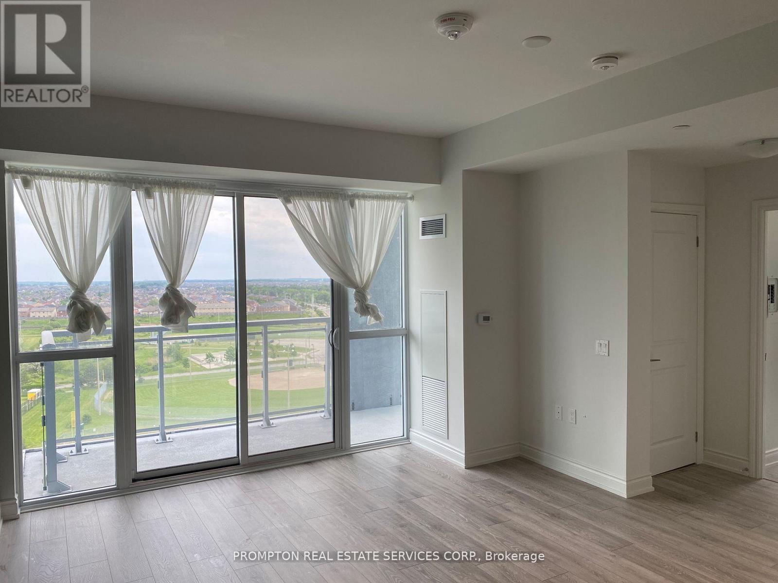 1110 - 1050 Main Street E, Milton, Ontario  L9T 9M3 - Photo 11 - W12831172