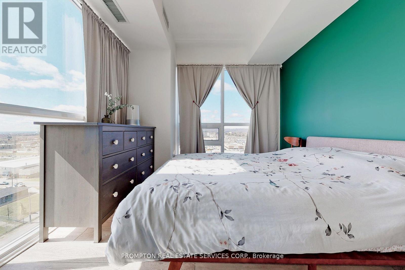 1110 - 1050 Main Street E, Milton, Ontario  L9T 9M3 - Photo 6 - W12831172