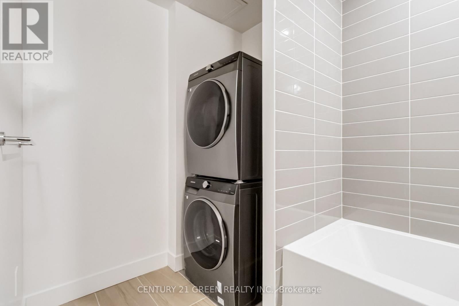 322 - 2343 Khalsa Gate, Oakville, Ontario  L6M 5R6 - Photo 8 - W12831180