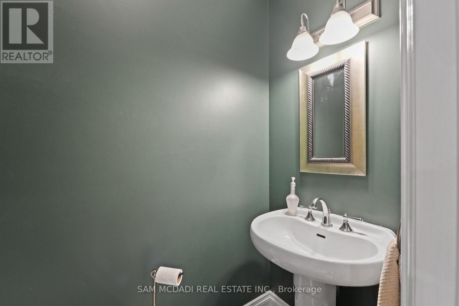 2258 Providence Road, Oakville, Ontario  L6H 6Y9 - Photo 25 - W12831190