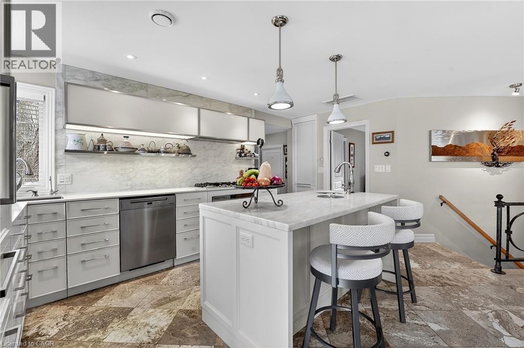 11 Peel Street, St. Catharines, Ontario  L2N 5A2 - Photo 8 - 40808420