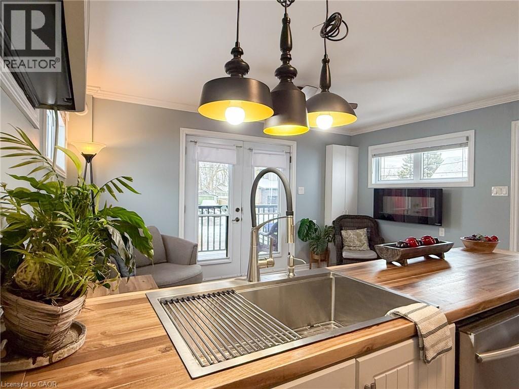 2017 Erie Street, Port Dover, Ontario  N0A 1N7 - Photo 21 - 40807629