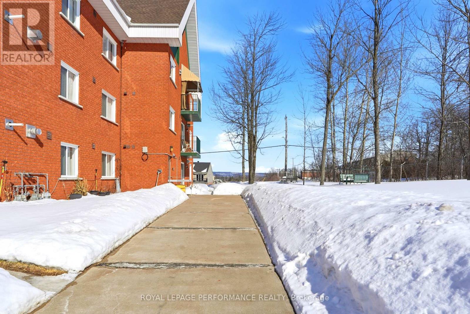 112 - 1101 Clement Street, Hawkesbury, Ontario K6A 3P1 - Photo 40 - X12809654