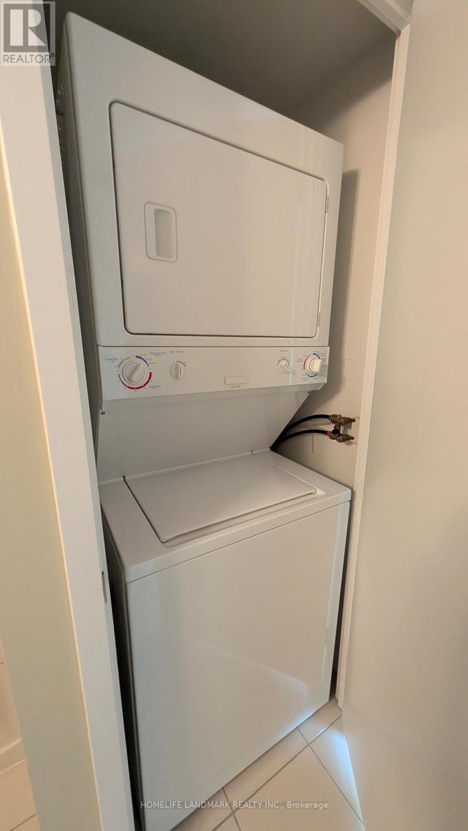 3212 - 11 Brunel Court, Toronto (Waterfront Communities), Ontario  M5V 3Y3 - Photo 16 - C12830618