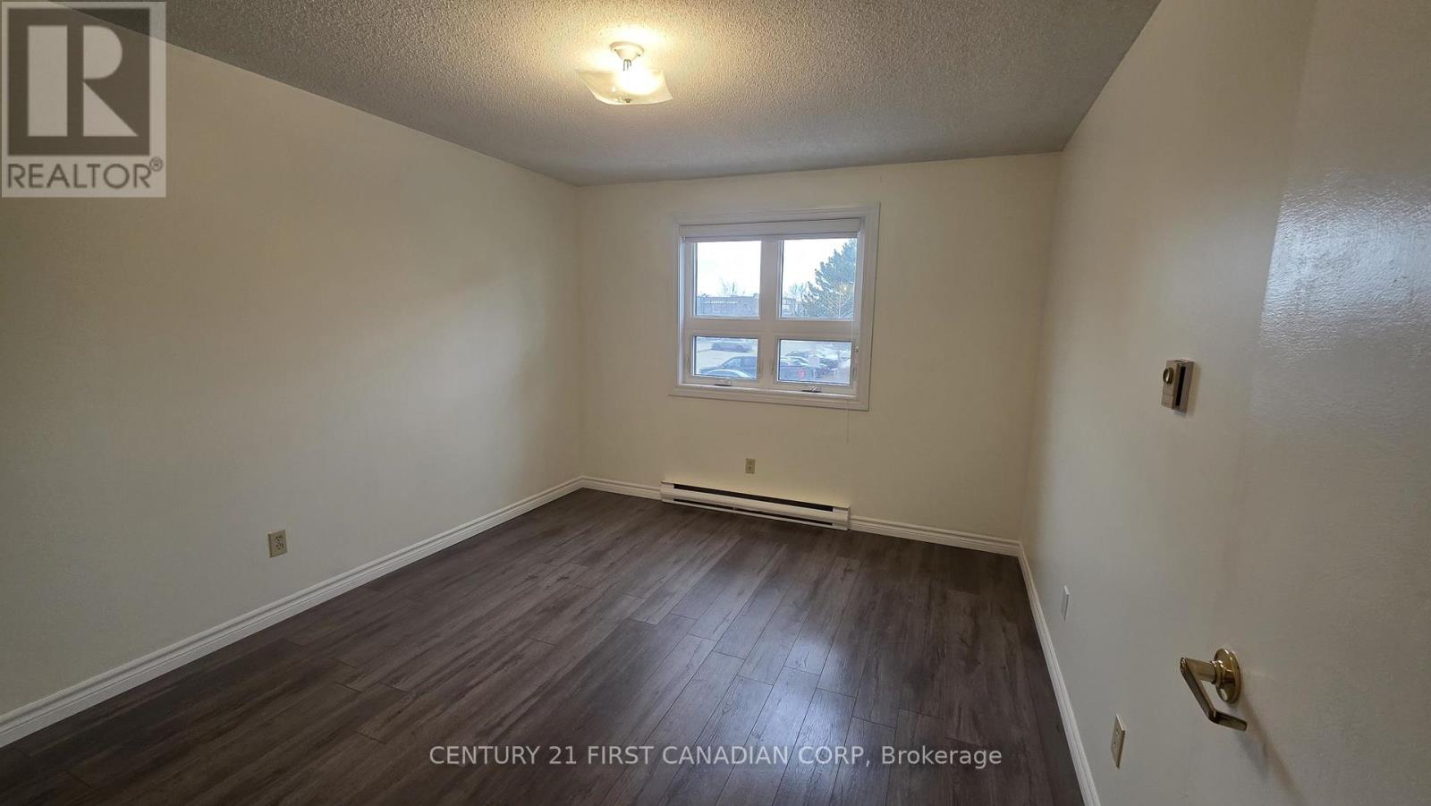 215 - 15 Jacksway Crescent, London North, Ontario  N5X 3T8 - Photo 13 - X12764292