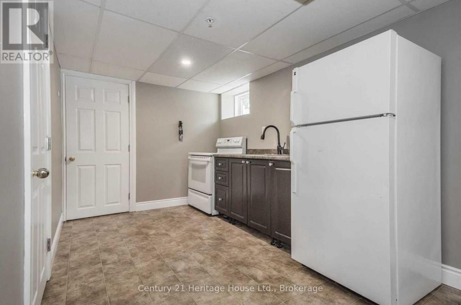 153 St Andrews Street, Cambridge, Ontario  N1S 1N2 - Photo 26 - X12831208