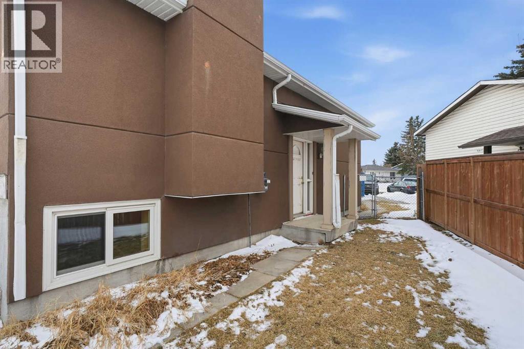 40 Falbury Bay Ne, Calgary, Alberta  T3J 1H6 - Photo 28 - A2289193