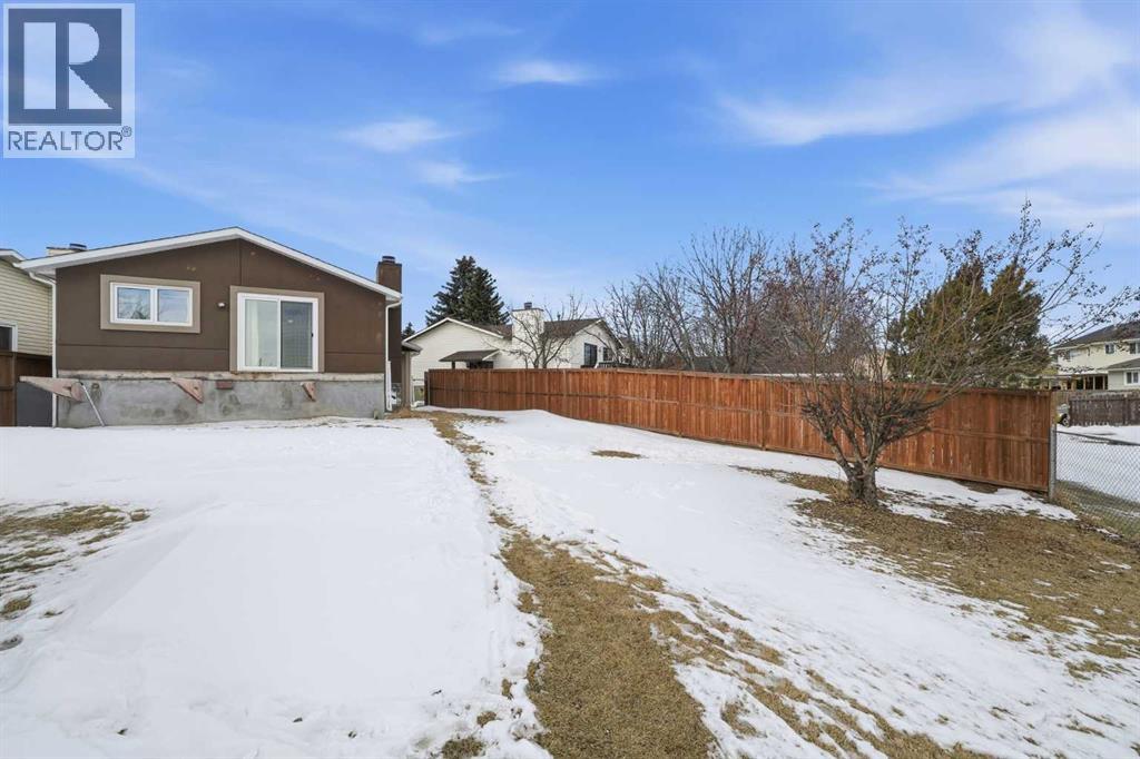 40 Falbury Bay Ne, Calgary, Alberta  T3J 1H6 - Photo 26 - A2289193