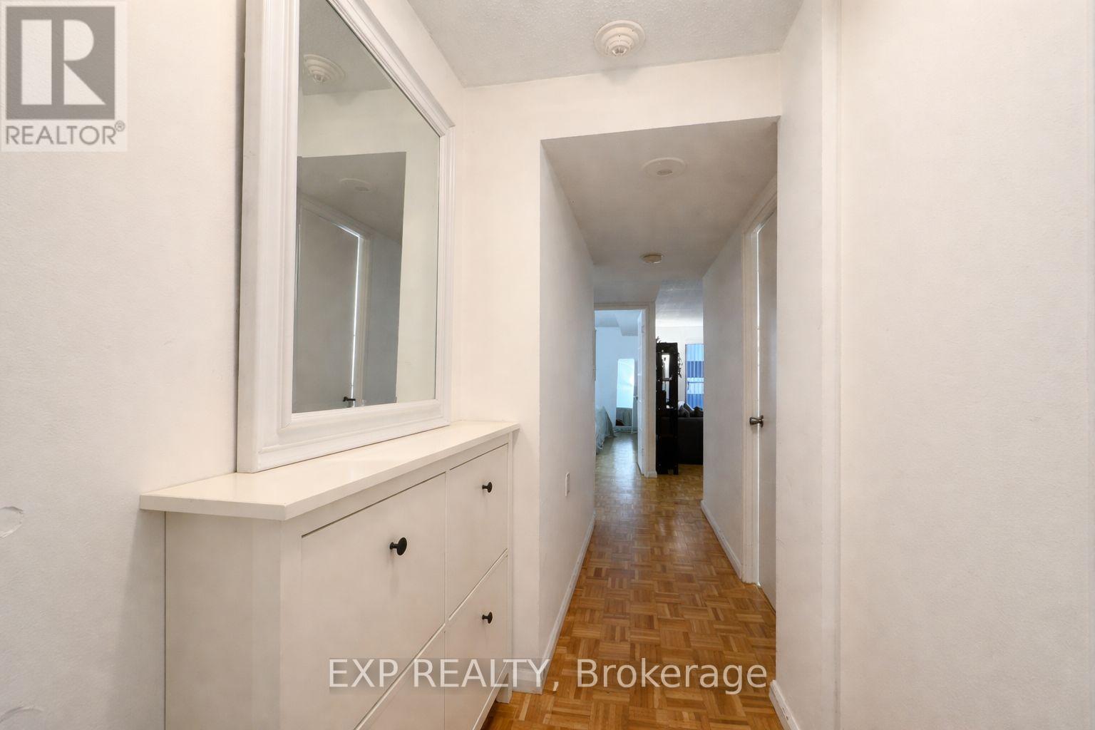 705 - 475 Laurier Avenue W, Ottawa, Ontario  K1R 7X1 - Photo 2 - X12831204