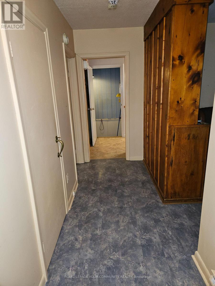 11419 Bathurst Street, Richmond Hill (Westbrook), Ontario  L4S 1J9 - Photo 3 - N12183561