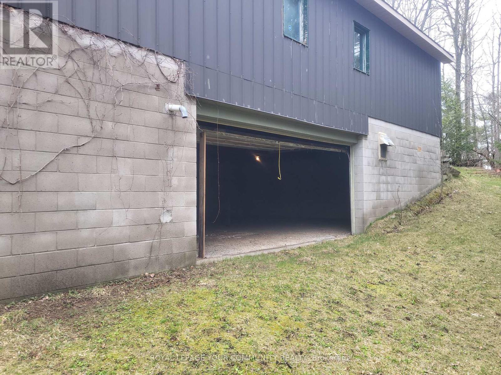 11419 Bathurst Street, Richmond Hill (Westbrook), Ontario  L4S 1J9 - Photo 35 - N12183561