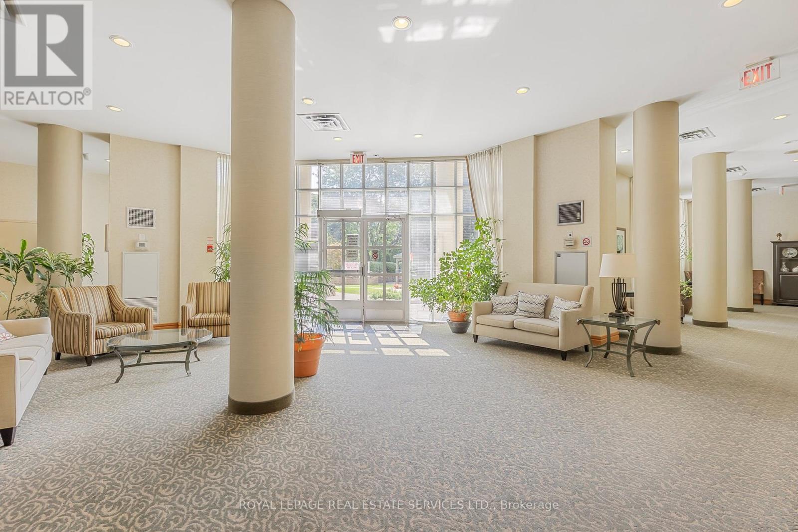 607 - 11 Thorncliffe Pk Drive, Toronto (Thorncliffe Park), Ontario  M4H 1P3 - Photo 12 - C12831194