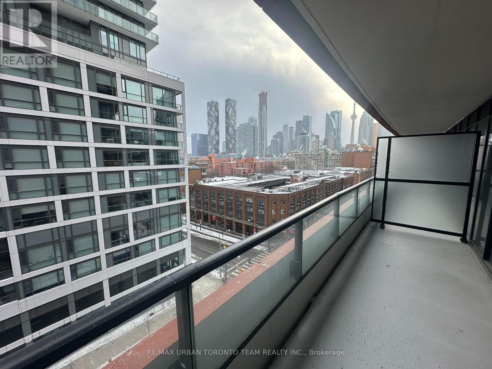 811 - 180 Front Street E, Toronto (Moss Park), Ontario  M5A 0K9 - Photo 14 - C12831202