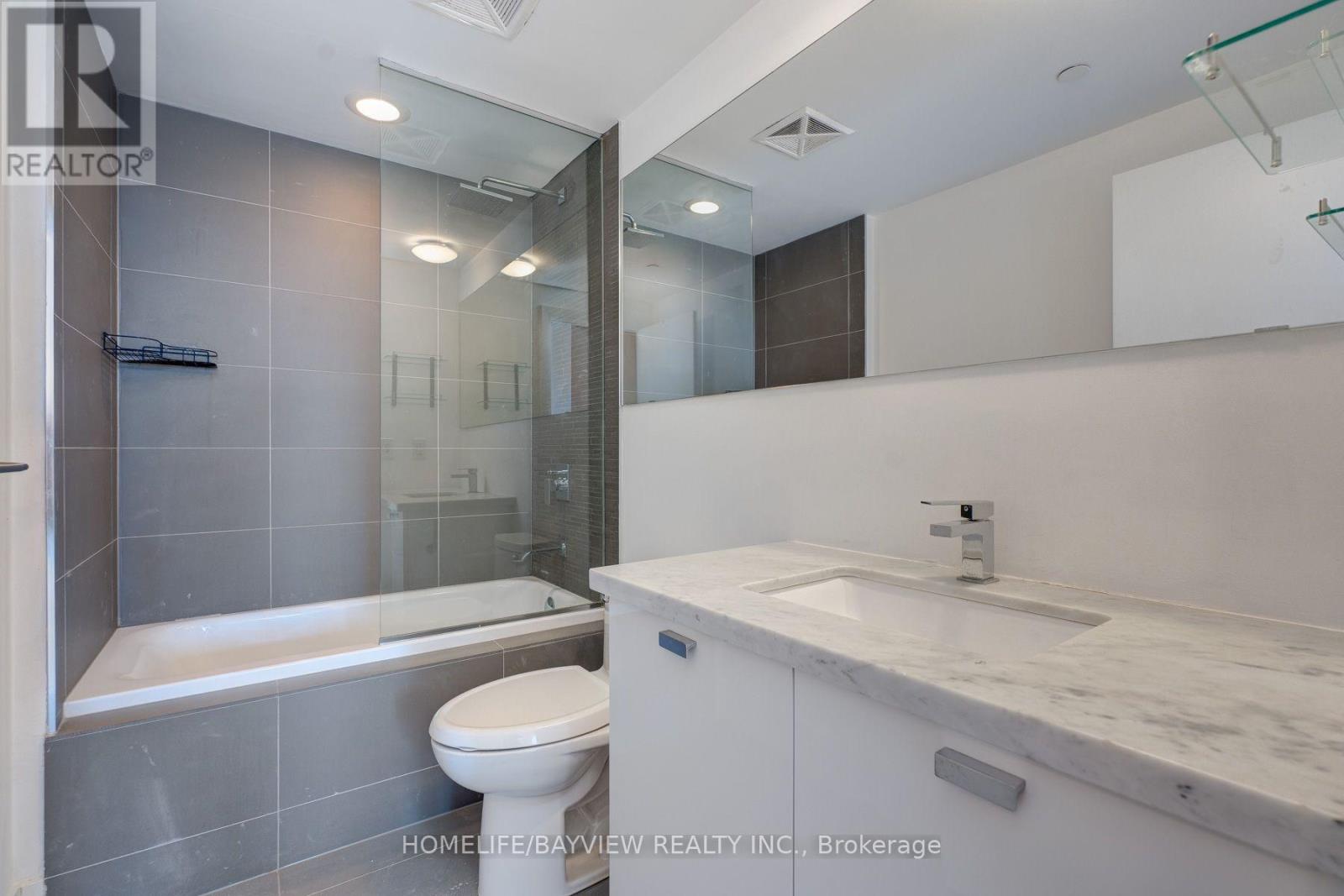 703 - 32 Davenport Road, Toronto (Annex), Ontario  M5R 0B5 - Photo 5 - C12831214